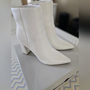 MARC FISHER ANKLE BOOTS